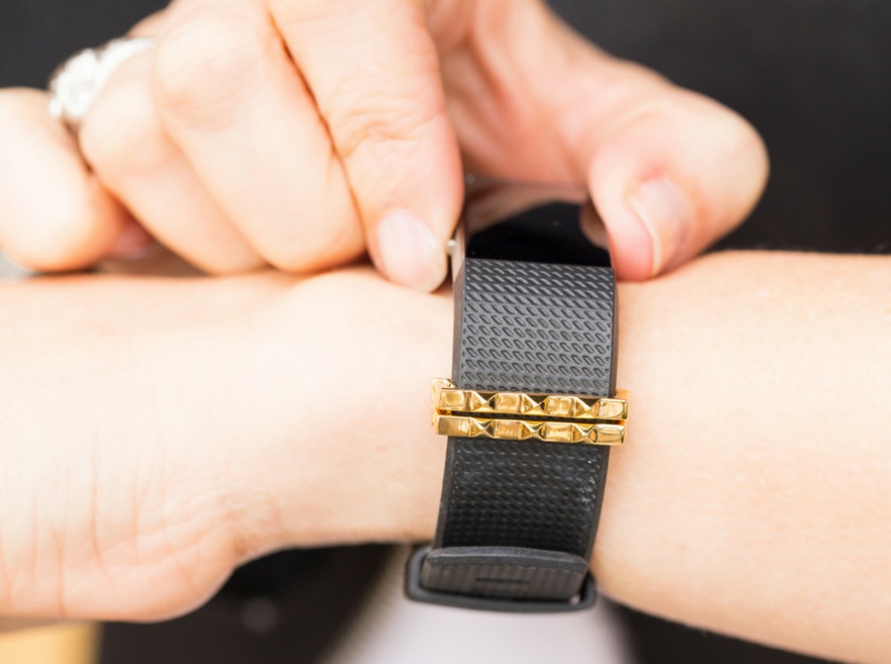 An Apple Watch strap with an integrated pillbox seems like quite a  brilliant idea - Yanko Design